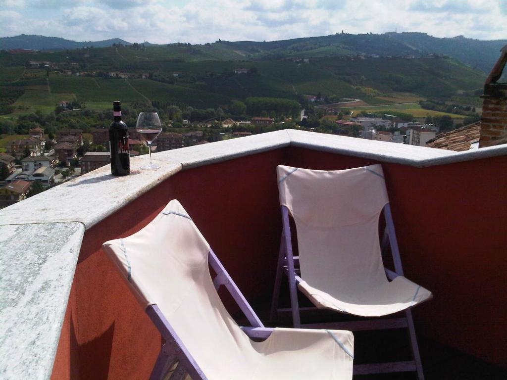 Dimora San Sebastiano Bed & Breakfast Neive Rom bilde